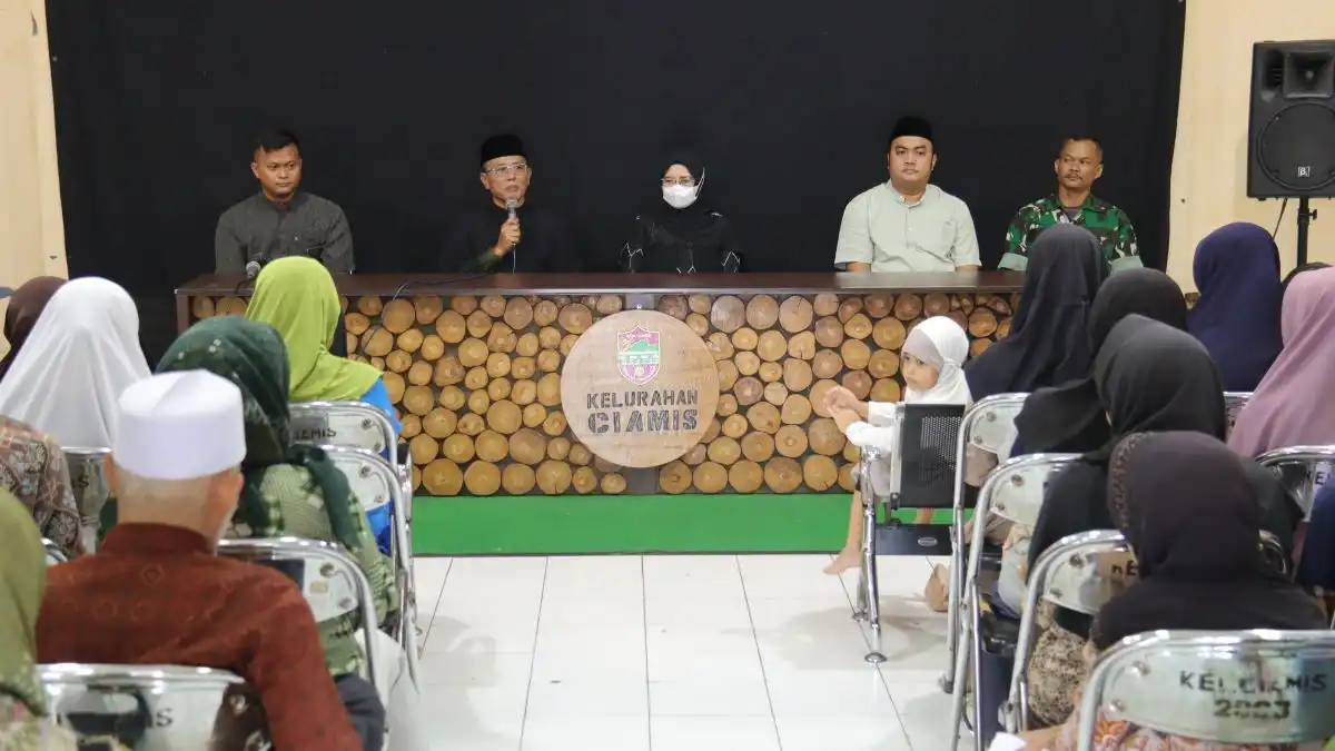 Jelang Lebaran, Bupati Herdiat Percepat Salurkan Bantuan Sosial Kabupaten Ciamis di 4 Kelurahan!